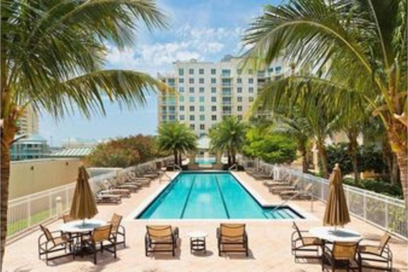 בוינטון ביץ' Apartment In Casa Costa Condo!Beach Pass Included מראה חיצוני תמונה