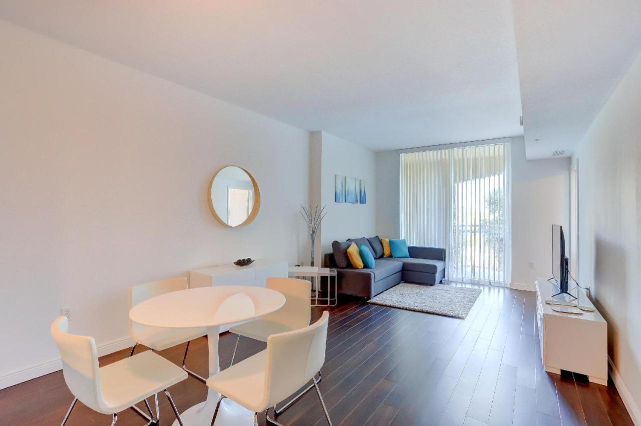 בוינטון ביץ' Apartment In Casa Costa Condo!Beach Pass Included מראה חיצוני תמונה